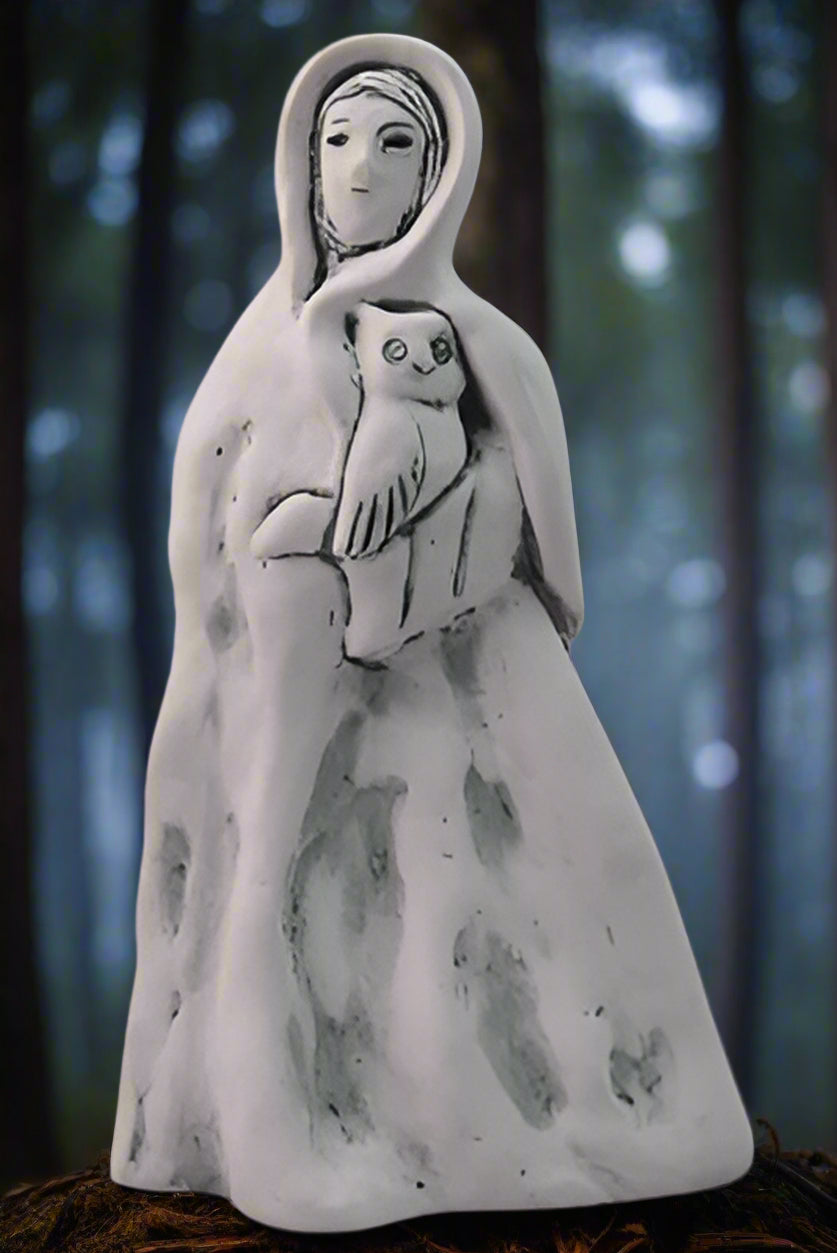 Wise Crone Elder Witch statue Abby Willowroot