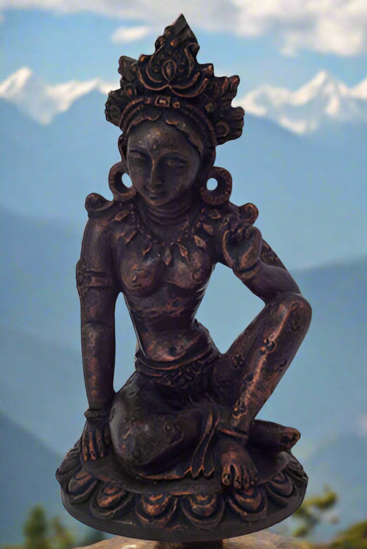Uma Mountain Lady Buddhist statue
