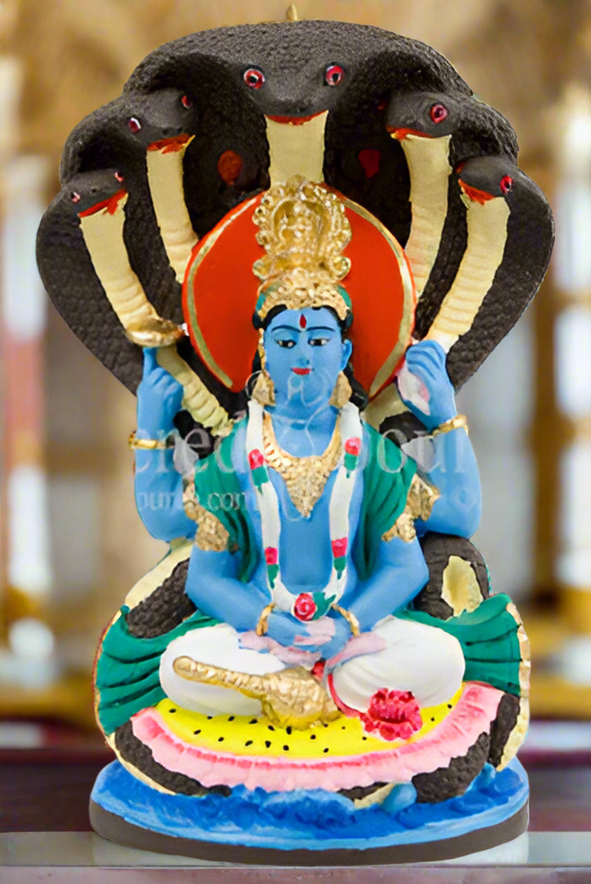 Vishnu Preserveer Hindu God statue