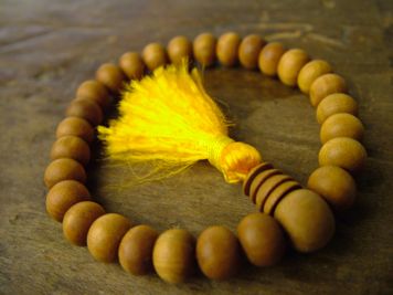 Sandalwood Wrist Mala